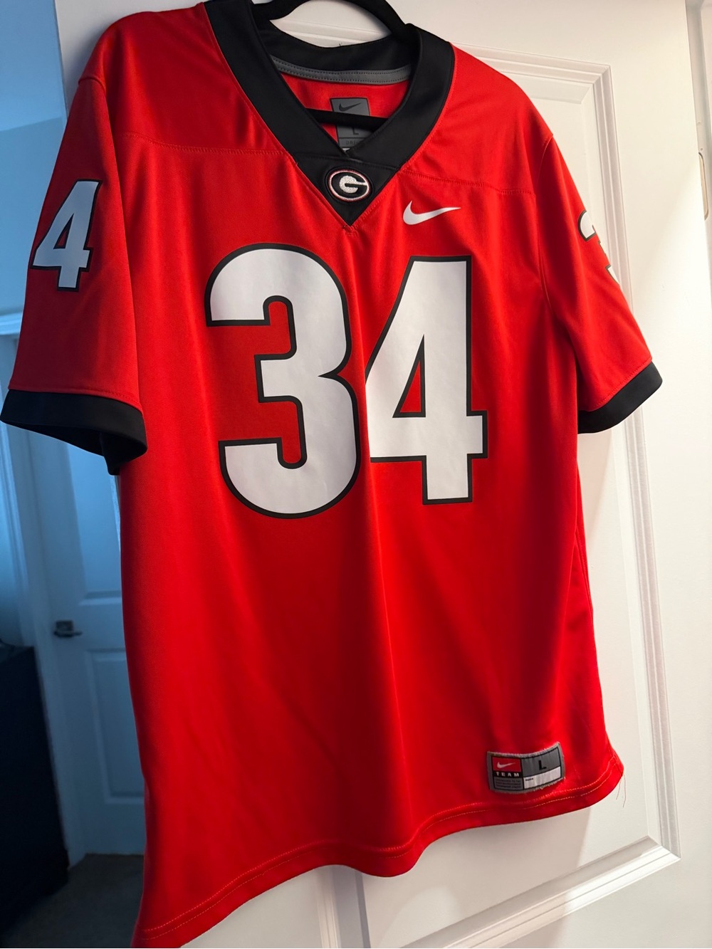 Nike Georgia Bulldogs #34 Red Football Jersey Size Large Women